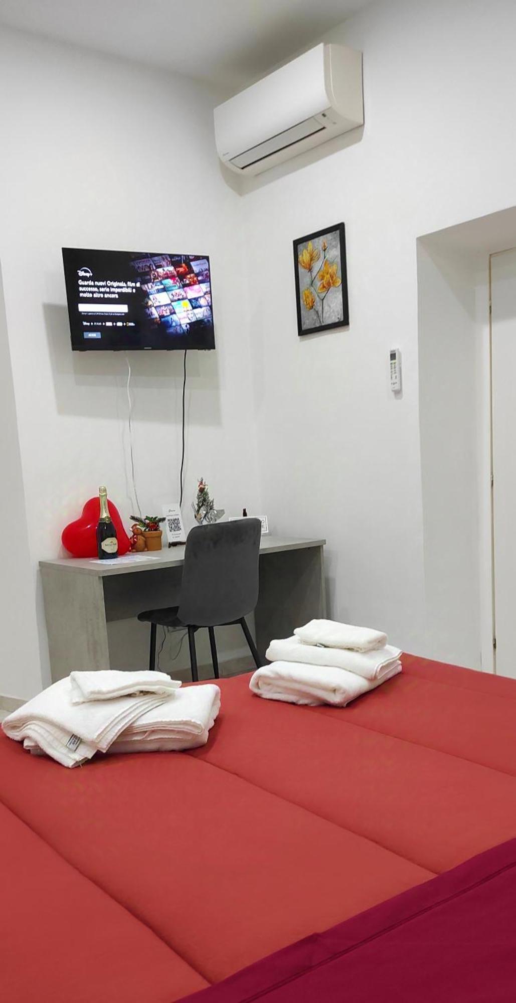 Ferienwohnung Petit Bijou Civitavecchia Exterior foto